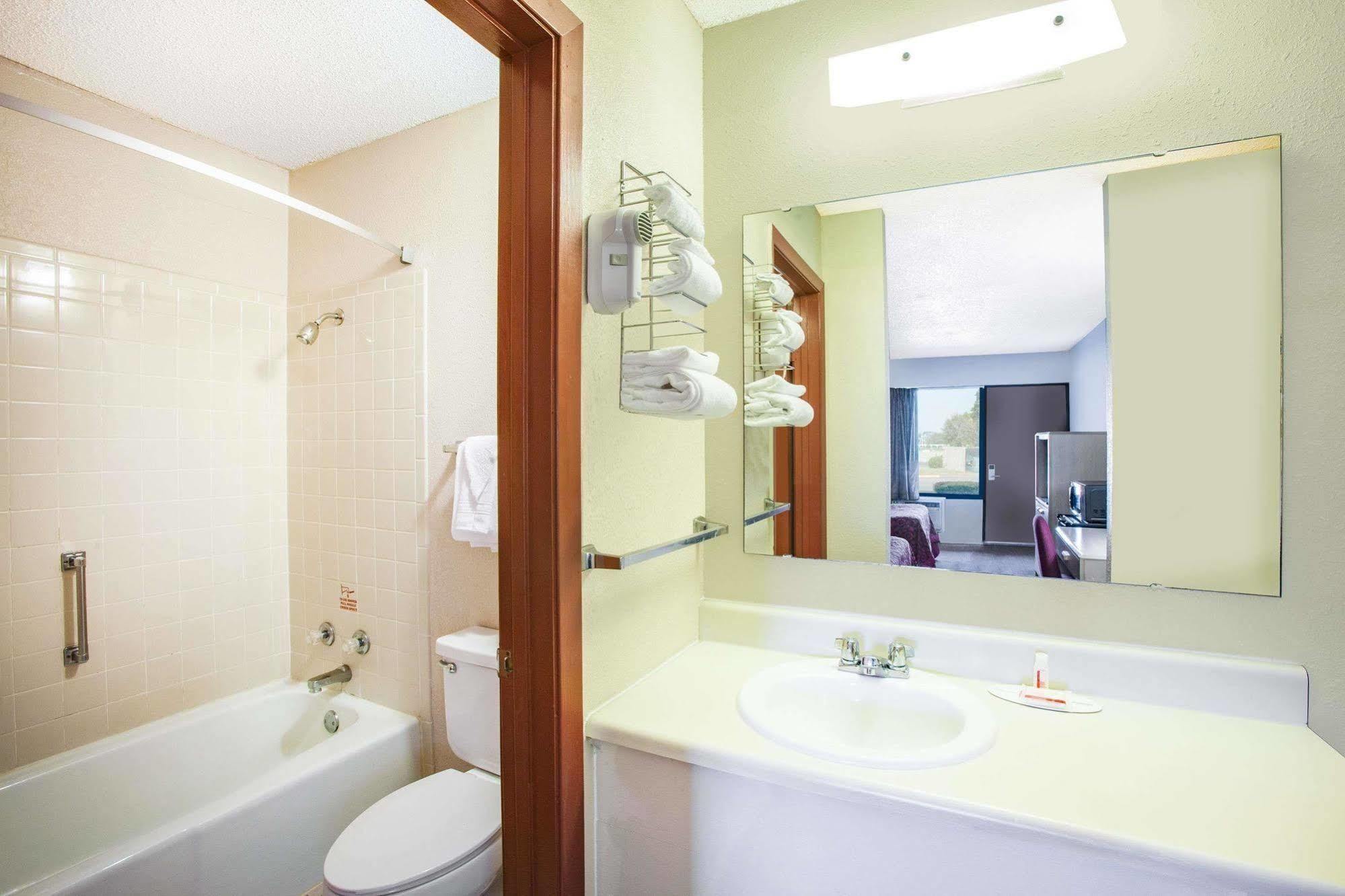 Economy Inn Arkadelphia Ngoại thất bức ảnh